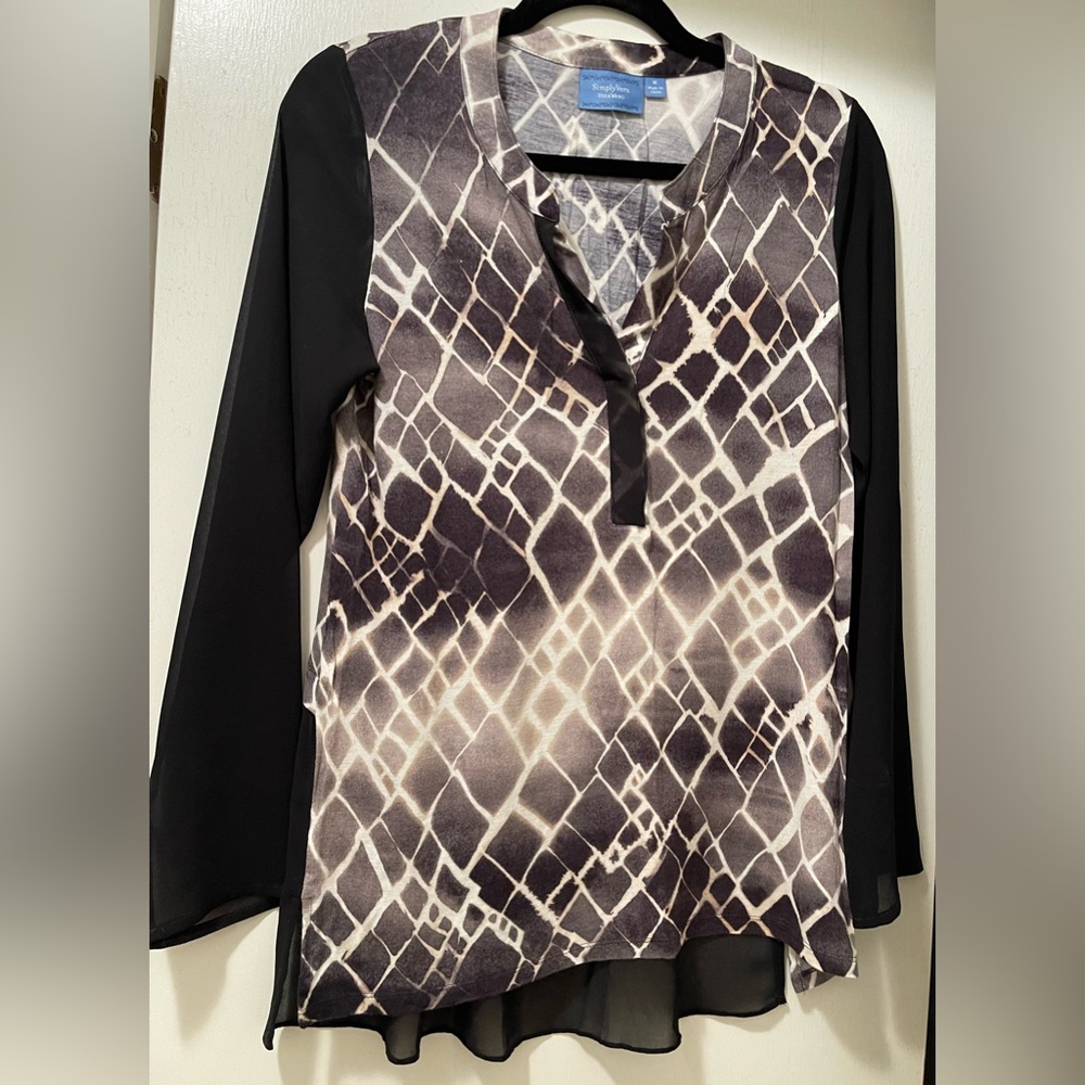 Vera Wang Stylish Black and Gray Women's Top